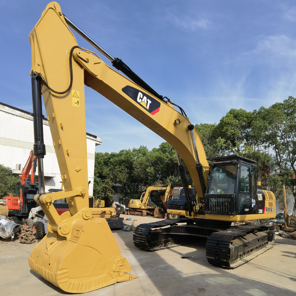 CAT 330D Excavator - Kettenbagger: das Bild 2 CAT 330D Excavator - Kettenbagger: das Bild 2