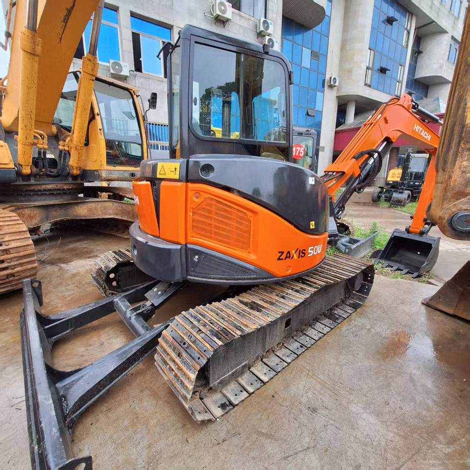 Hitachi ZX50 Excavator - Kettenbagger: das Bild 2 Hitachi ZX50 Excavator - Kettenbagger: das Bild 2