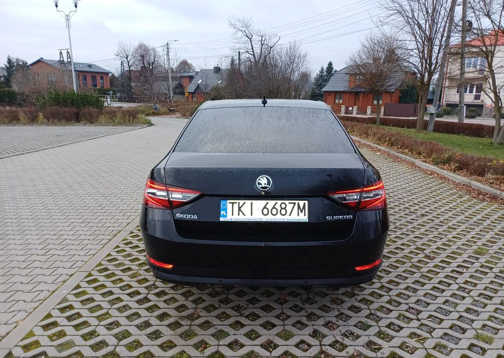 Skoda Superb 2.0 TDI Ambition - Limousine: das Bild 4 Skoda Superb 2.0 TDI Ambition - Limousine: das Bild 4