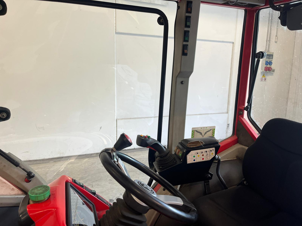 Traktor ANTONIO CARRARO SRX 9400: das Bild 6