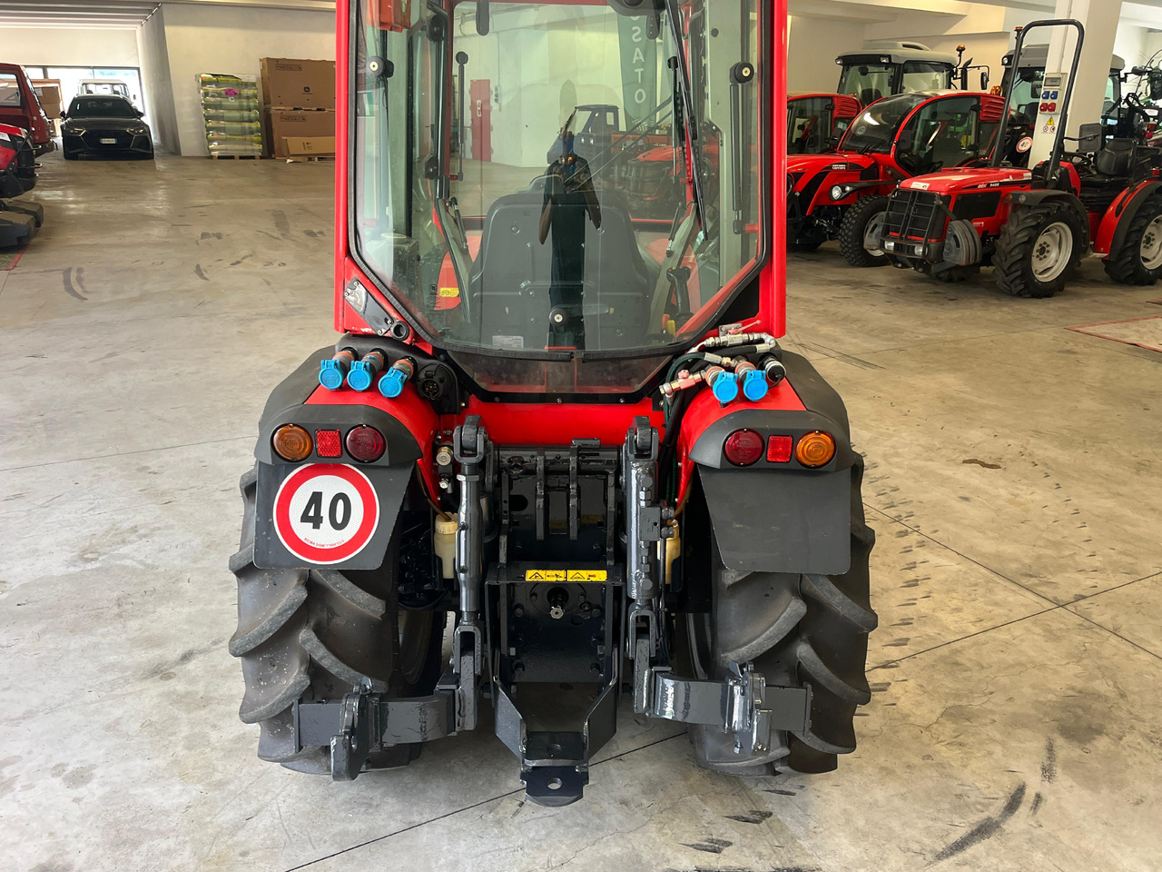 ANTONIO CARRARO SRX 9400 - Traktor: das Bild 5 ANTONIO CARRARO SRX 9400 - Traktor: das Bild 5