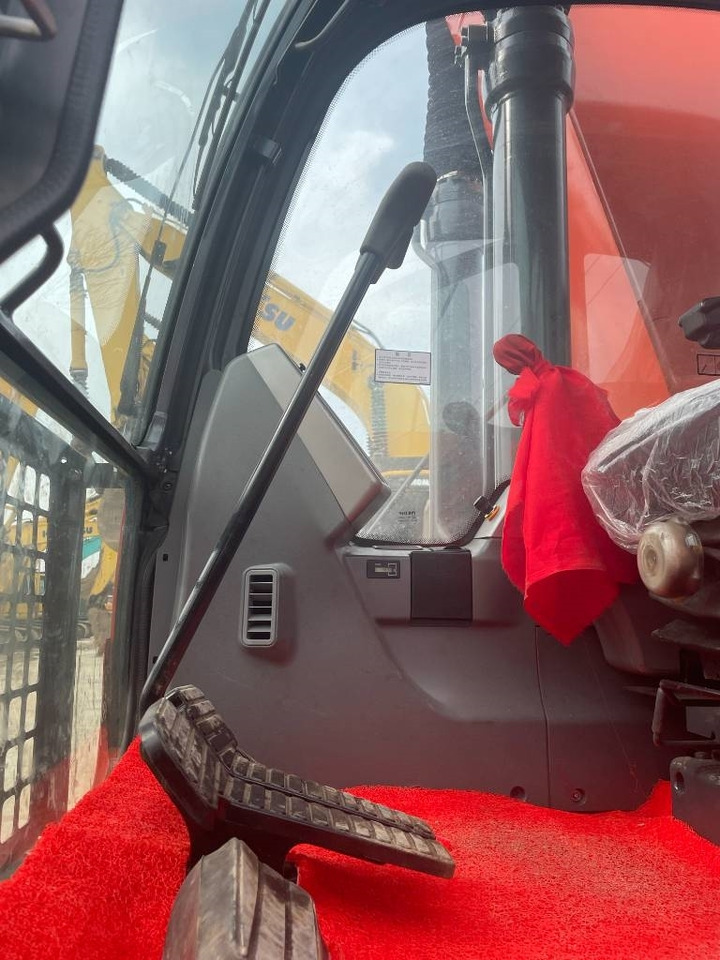 Doosan DX 225 - Kettenbagger: das Bild 3 Doosan DX 225 - Kettenbagger: das Bild 3