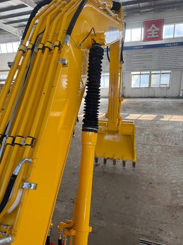 Komatsu 350 - Kettenbagger: das Bild 5 Komatsu 350 - Kettenbagger: das Bild 5