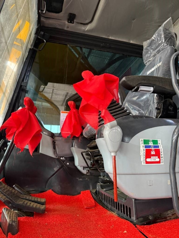 Komatsu 350 - Kettenbagger: das Bild 3 Komatsu 350 - Kettenbagger: das Bild 3