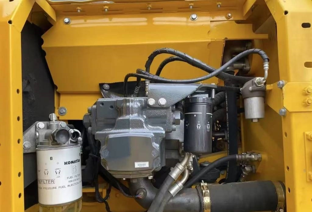 Komatsu PC 240 - Kettenbagger: das Bild 4 Komatsu PC 240 - Kettenbagger: das Bild 4