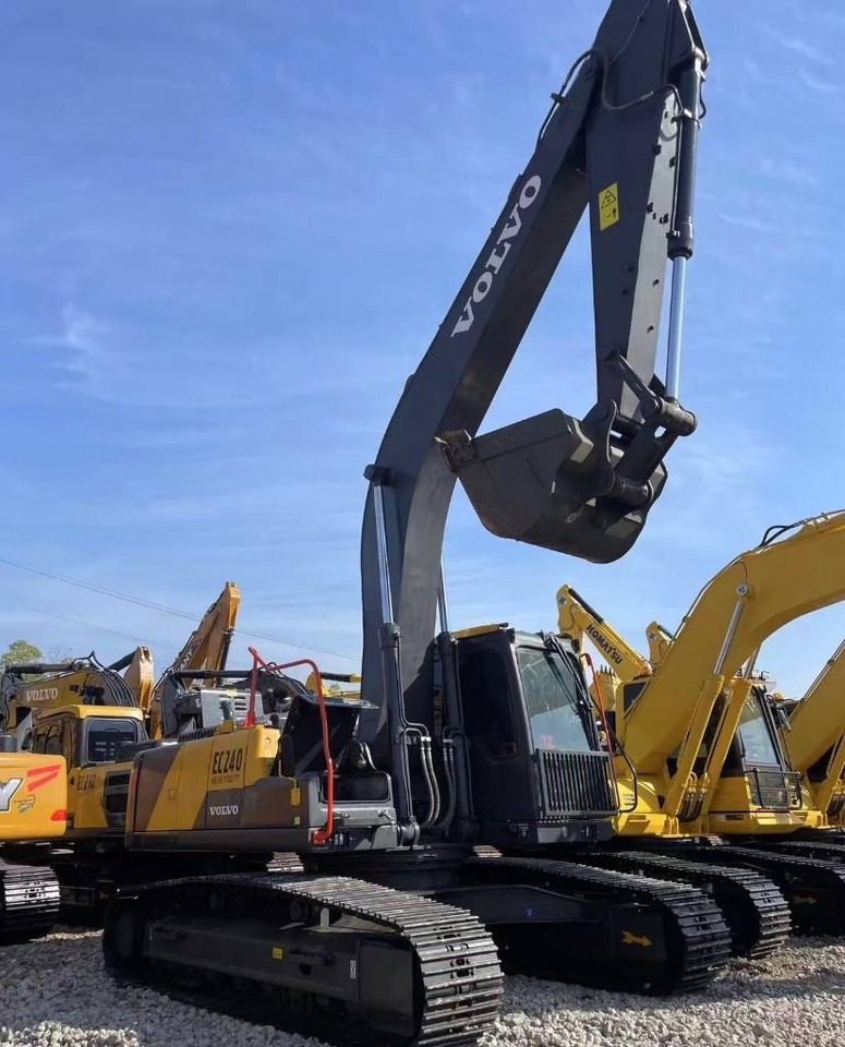 Volvo EC 240 - Kettenbagger: das Bild 1 Volvo EC 240 - Kettenbagger: das Bild 1