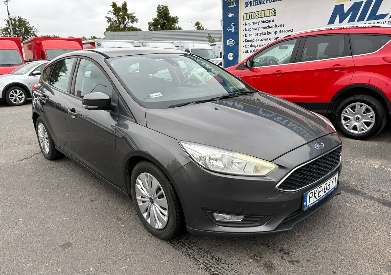 Ford Focus III Focus 1.0 EcoBoost Klima Salon PL 2015 - Schrägheck: das Bild 2 Ford Focus III Focus 1.0 EcoBoost Klima Salon PL 2015 - Schrägheck: das Bild 2