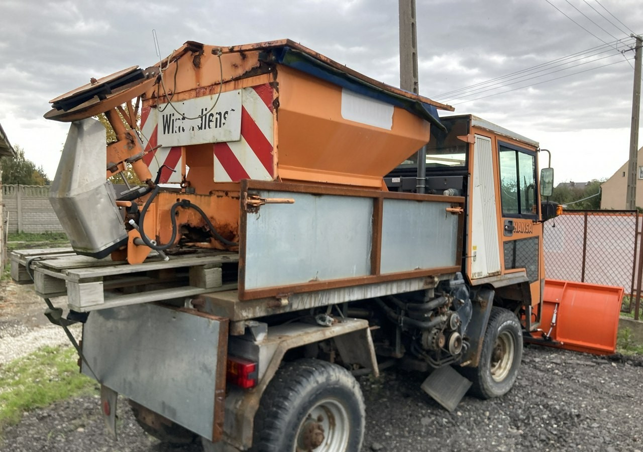 Inna Inny Hansa 4X4 pług posypywarka wywrotka - Schneeräumfahrzeug: das Bild 1 Inna Inny Hansa 4X4 pług posypywarka wywrotka - Schneeräumfahrzeug: das Bild 1