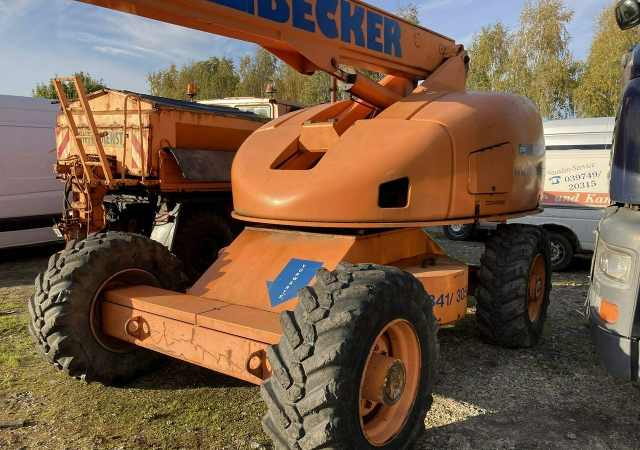 Inna Inny Podnośnik koszowy Haulotte H23 zwyżka 4x4 12082 mg 23 metrów - Teleskopbühne: das Bild 3 Inna Inny Podnośnik koszowy Haulotte H23 zwyżka 4x4 12082 mg 23 metrów - Teleskopbühne: das Bild 3