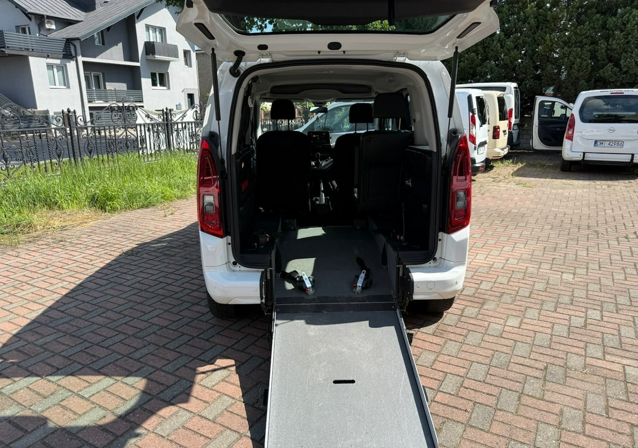 Opel Combo IV Combo Life Combo do przewozu Niepełnosprawnych inwalida rampa Model 2021 - PKW: das Bild 2 Opel Combo IV Combo Life Combo do przewozu Niepełnosprawnych inwalida rampa Model 2021 - PKW: das Bild 2