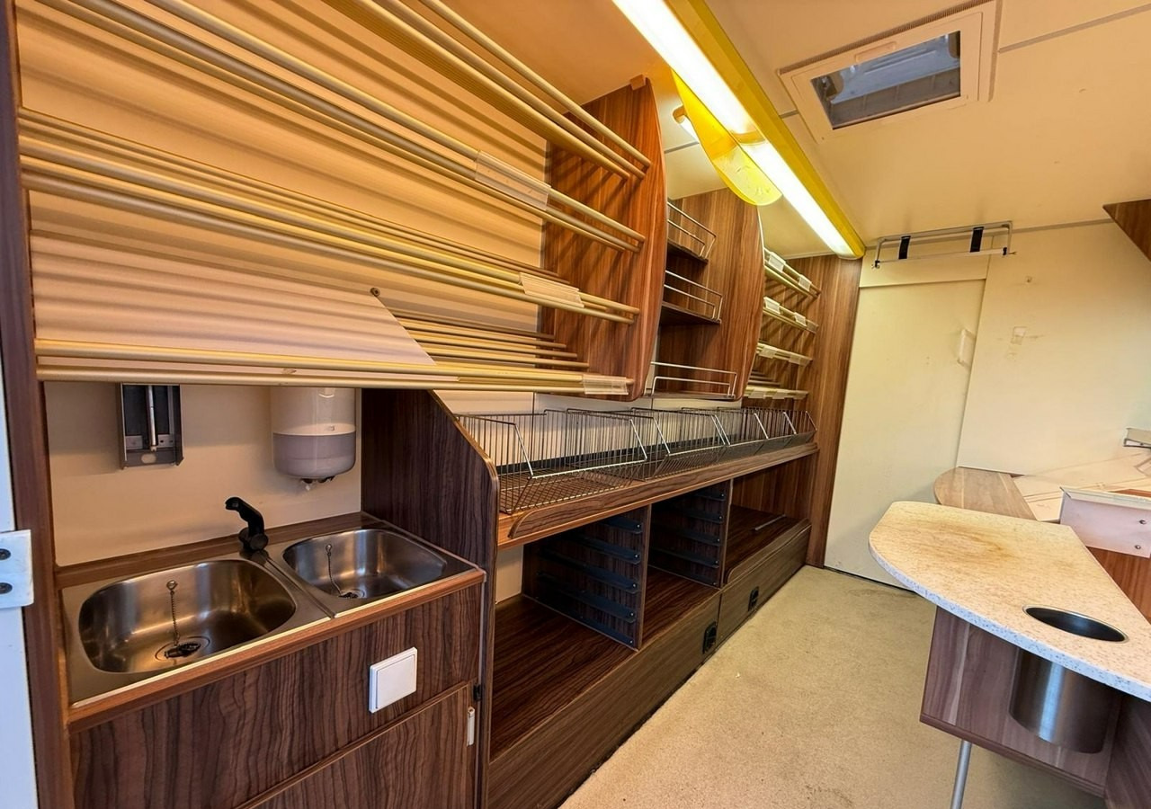 Renault Master Autosklep pieczyw Sklep Gastronomiczny Food Truck Foodtruck BORCO 20 - Verkaufsfahrzeug: das Bild 5 Renault Master Autosklep pieczyw Sklep Gastronomiczny Food Truck Foodtruck BORCO 20 - Verkaufsfahrzeug: das Bild 5