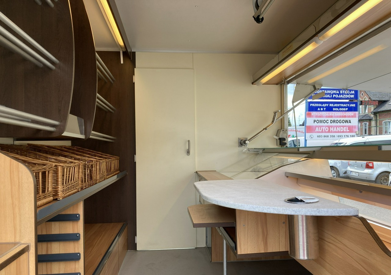 Renault Master Autosklep sklep bar Gastronomiczny Food Truck Foodtruck Borco 2012 - Verkaufsfahrzeug: das Bild 3 Renault Master Autosklep sklep bar Gastronomiczny Food Truck Foodtruck Borco 2012 - Verkaufsfahrzeug: das Bild 3