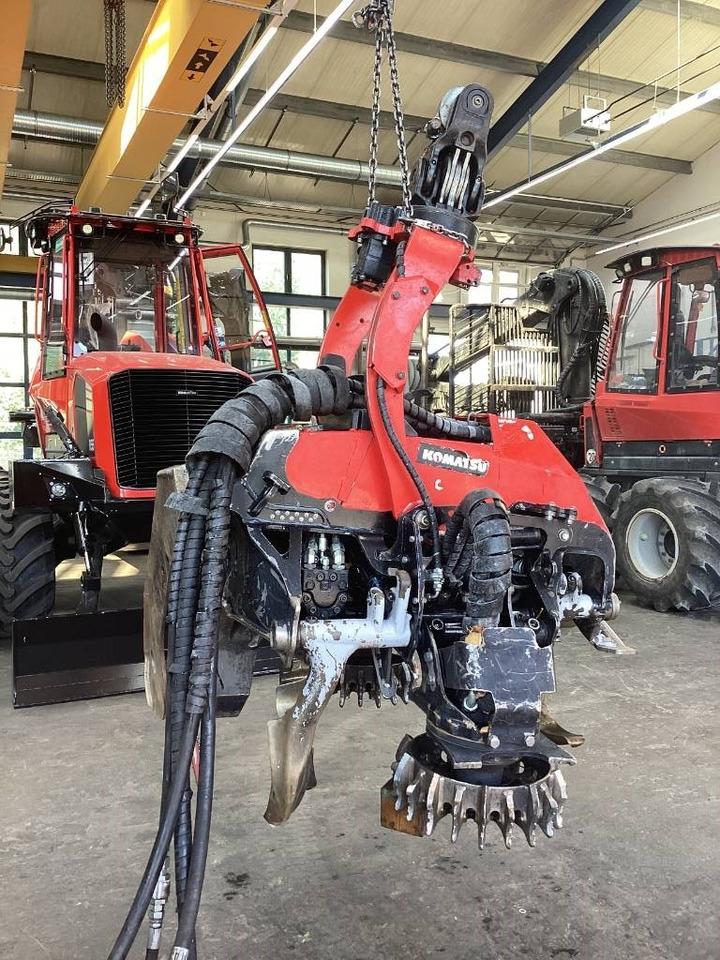 Komatsu C124 - Fällgreifer: das Bild 5 Komatsu C124 - Fällgreifer: das Bild 5