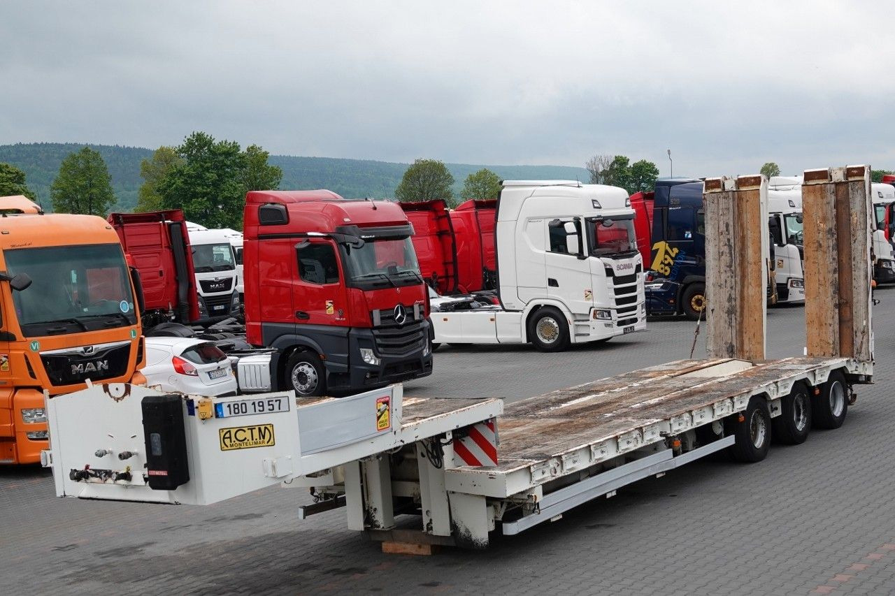 ROBUSTE KAISER / NACZEPA LAWETA / NISKOPODWOZIOW - Tieflader Auflieger: das Bild 1 ROBUSTE KAISER / NACZEPA LAWETA / NISKOPODWOZIOW - Tieflader Auflieger: das Bild 1