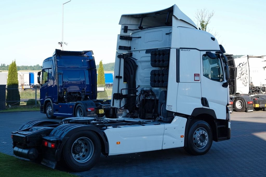 Renault T 480 / 13L / 2017 ROK Renault T 480 / 13L / 2017 ROK - Sattelzugmaschine: das Bild 5 Renault T 480 / 13L / 2017 ROK Renault T 480 / 13L / 2017 ROK - Sattelzugmaschine: das Bild 5