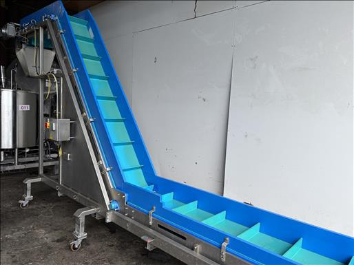 Reading Bakery Systems Flighted elevator conveyor - Fördertechnik: das Bild 3 Reading Bakery Systems Flighted elevator conveyor - Fördertechnik: das Bild 3
