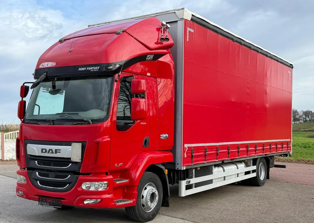 DAF LF 260 / WINDA / 16TON DMC / 3M WYSOKOŚĆ / JUMBO / FIRANKA / SYPIALKA / AUTOMAT / JEDEN WŁAŚCICIE / EURO 6 / 2017/ SPROWADZONY / 19 PALET / DUŻA ŁADOWNOŚĆ / - Plane LKW: das Bild 1 DAF LF 260 / WINDA / 16TON DMC / 3M WYSOKOŚĆ / JUMBO / FIRANKA / SYPIALKA / AUTOMAT / JEDEN WŁAŚCICIE / EURO 6 / 2017/ SPROWADZONY / 19 PALET / DUŻA ŁADOWNOŚĆ / - Plane LKW: das Bild 1