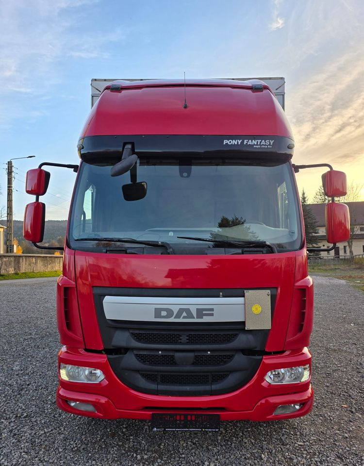 DAF LF 290 / WINDA / 16TON DMC / 3M WYSOKOŚĆ / JUMBO / FIRANKA / SYPIALKA / AUTOMAT / JEDEN WŁAŚCICIE / EURO 6 / 2017/ SPROWADZONY / 19 PALET / DUŻA ŁADOWNOŚĆ / - Plane LKW: das Bild 5 DAF LF 290 / WINDA / 16TON DMC / 3M WYSOKOŚĆ / JUMBO / FIRANKA / SYPIALKA / AUTOMAT / JEDEN WŁAŚCICIE / EURO 6 / 2017/ SPROWADZONY / 19 PALET / DUŻA ŁADOWNOŚĆ / - Plane LKW: das Bild 5