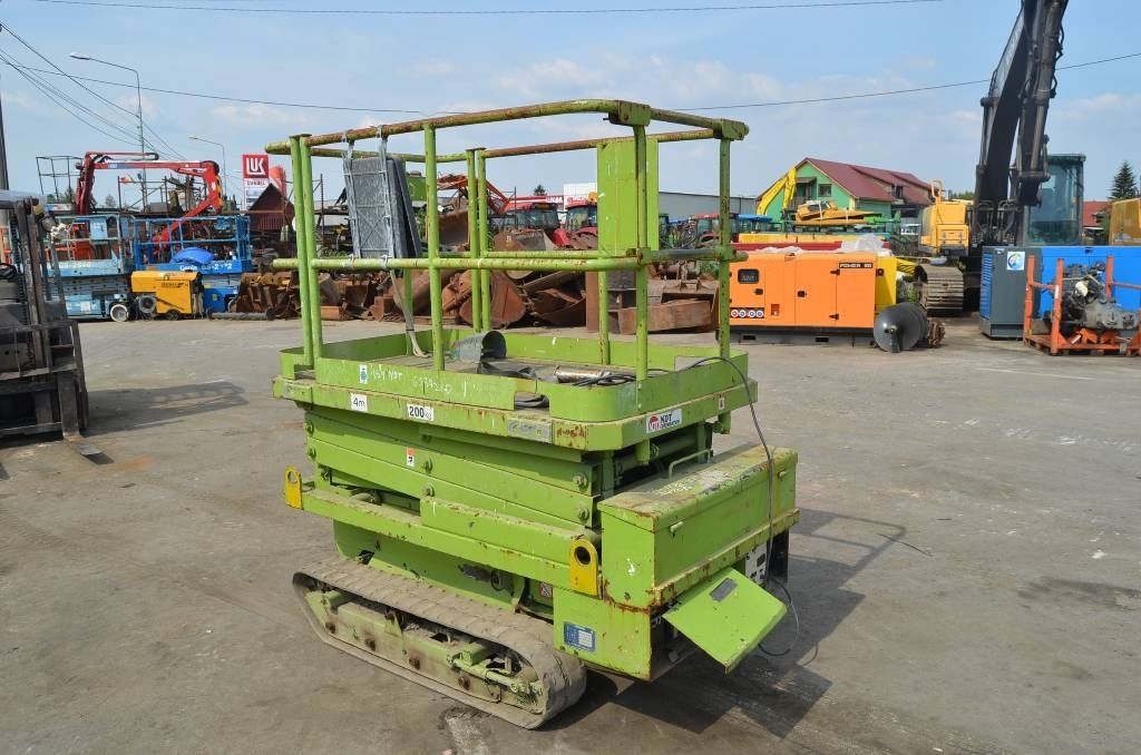 Aichi RV 041 - Scherenbühne: das Bild 3 Aichi RV 041 - Scherenbühne: das Bild 3