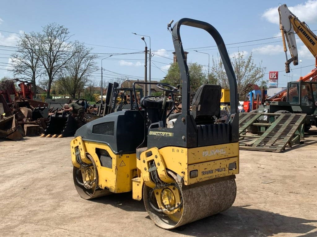 Bomag BW 100 AD-4 - Straßenwalze: das Bild 4 Bomag BW 100 AD-4 - Straßenwalze: das Bild 4