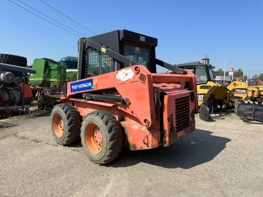 Fiat-Hitachi SL55B - Kompaktlader: das Bild 3 Fiat-Hitachi SL55B - Kompaktlader: das Bild 3