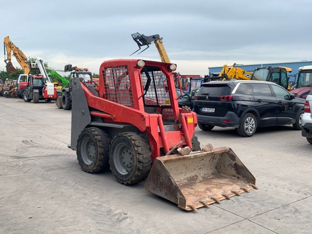 Gehl 4240 - Kompaktlader: das Bild 1 Gehl 4240 - Kompaktlader: das Bild 1