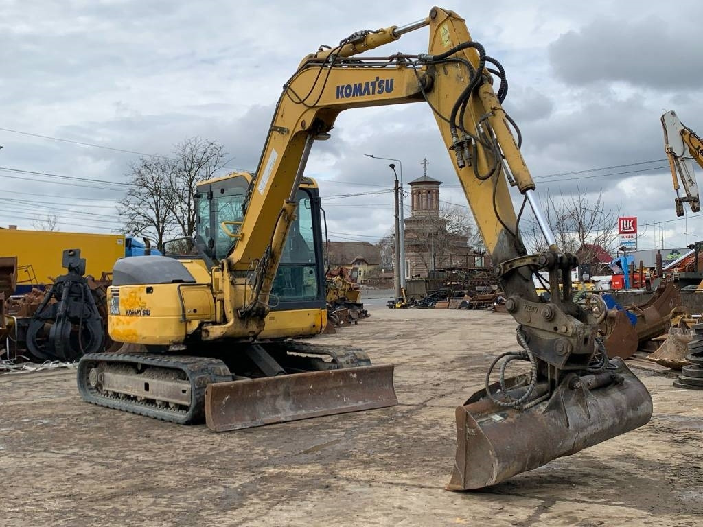 Komatsu PC 88 MR-6 - Minibagger: das Bild 2 Komatsu PC 88 MR-6 - Minibagger: das Bild 2