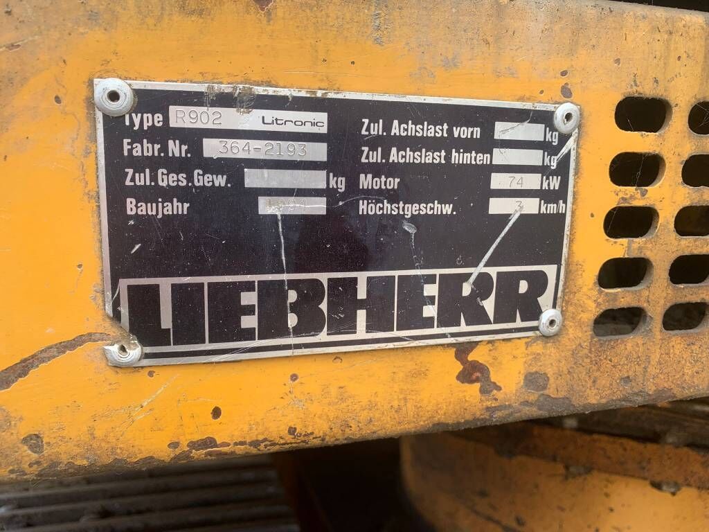 Liebherr R902 For Parts Liebherr R902 For Parts - Kettenbagger: das Bild 5 Liebherr R902 For Parts Liebherr R902 For Parts - Kettenbagger: das Bild 5