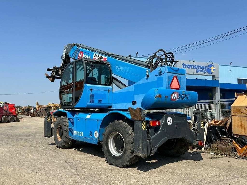 Magni RTH 5,23 - Teleskoplader: das Bild 3 Magni RTH 5,23 - Teleskoplader: das Bild 3