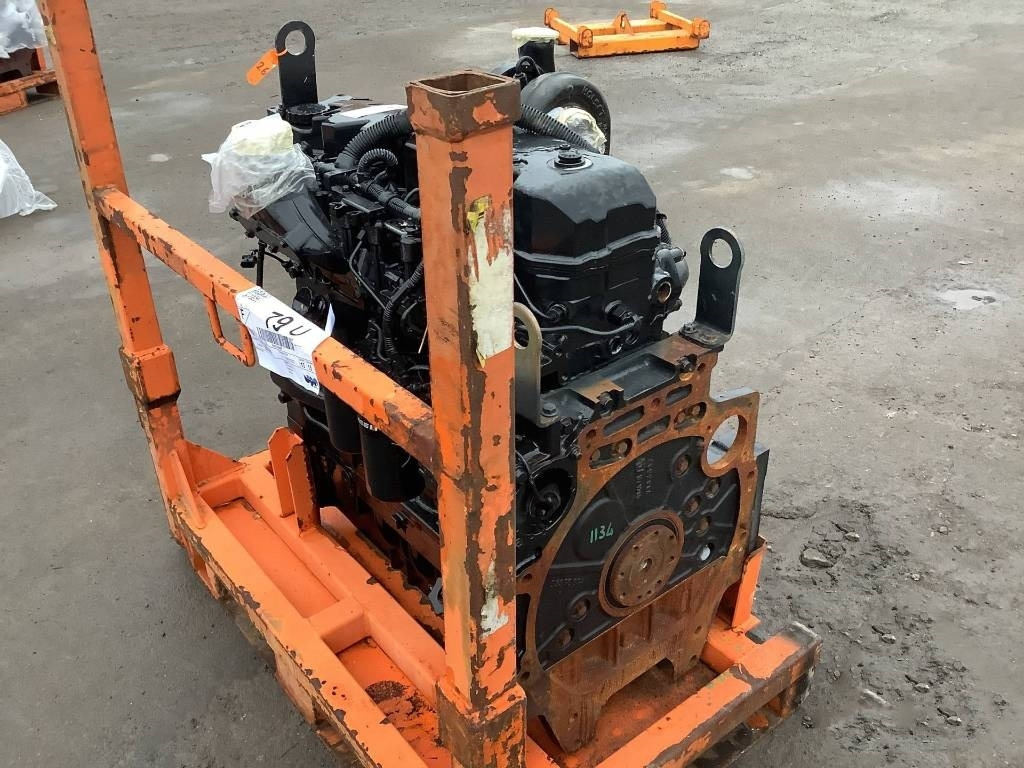 New Holland F4DFE613J*A0002 - Motor für Baumaschine: das Bild 4 New Holland F4DFE613J*A0002 - Motor für Baumaschine: das Bild 4