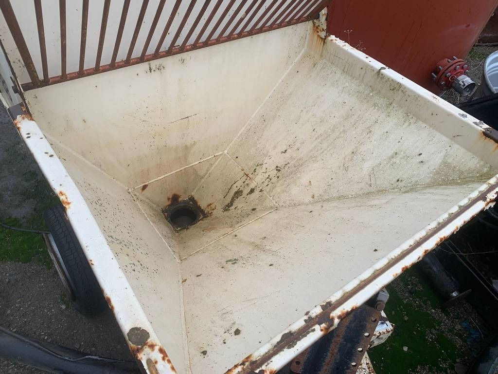 Schwing P88E - Stationäre Betonpumpe: das Bild 3 Schwing P88E - Stationäre Betonpumpe: das Bild 3