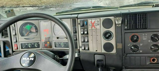 MAN 26.314K 6x2 Blatt/Luft Diff/Sperre - Abrollkipper: das Bild 5 MAN 26.314K 6x2 Blatt/Luft Diff/Sperre - Abrollkipper: das Bild 5