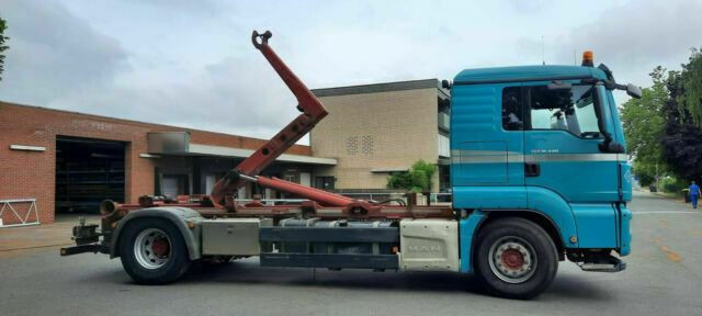 MAN TGS 18.440 Abroller mit Funk +Kran vor - Abrollkipper, Autokran: das Bild 3 MAN TGS 18.440 Abroller mit Funk +Kran vor - Abrollkipper, Autokran: das Bild 3