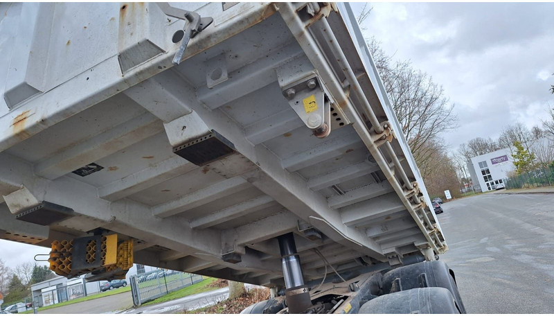 Mercedes-Benz 2651 3351K 6x6 HD Arocs 5 Nur Aufbau - Kipper: das Bild 2 Mercedes-Benz 2651 3351K 6x6 HD Arocs 5 Nur Aufbau - Kipper: das Bild 2