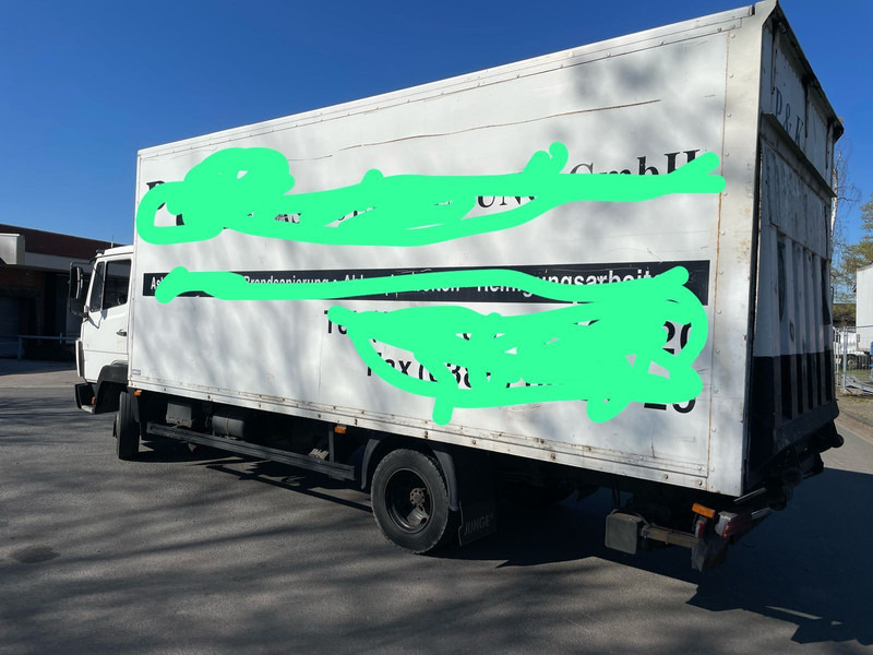 Mercedes-Benz 811 Koffer Blatt/Blatt Gefedert - Koffer LKW: das Bild 5 Mercedes-Benz 811 Koffer Blatt/Blatt Gefedert - Koffer LKW: das Bild 5