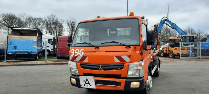 Mitsubishi Canter Absetzer Klima AHK Diff/Sperre - Absetzkipper: das Bild 4 Mitsubishi Canter Absetzer Klima AHK Diff/Sperre - Absetzkipper: das Bild 4