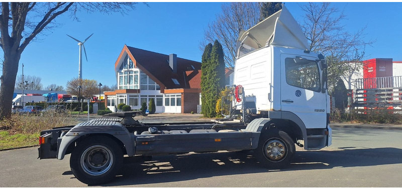 Mercedes-Benz 1328 SZM Atego - Sattelzugmaschine: das Bild 3 Mercedes-Benz 1328 SZM Atego - Sattelzugmaschine: das Bild 3