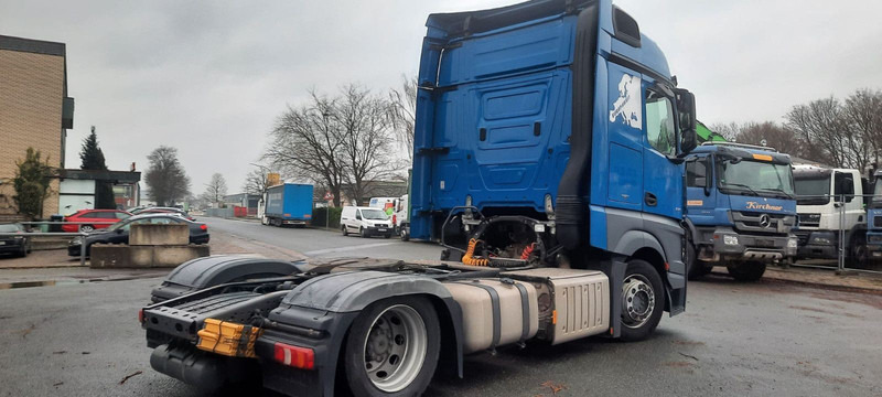 Mercedes-Benz 1845 SZM Actros - Sattelzugmaschine: das Bild 5 Mercedes-Benz 1845 SZM Actros - Sattelzugmaschine: das Bild 5