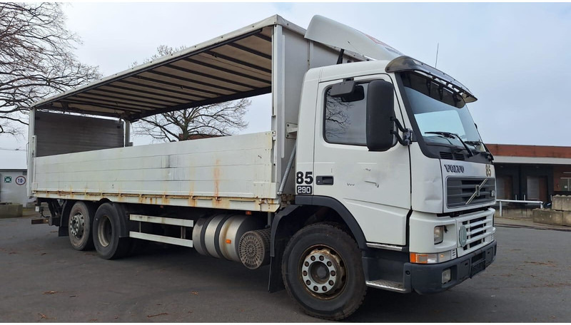 Volvo FM7 6x2 Koffer 3x vorhanden - Pritsche LKW: das Bild 2 Volvo FM7 6x2 Koffer 3x vorhanden - Pritsche LKW: das Bild 2
