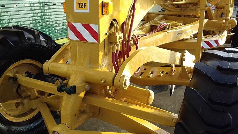 Grader CAT 12 F: das Bild 10 Grader CAT 12 F: das Bild 10
