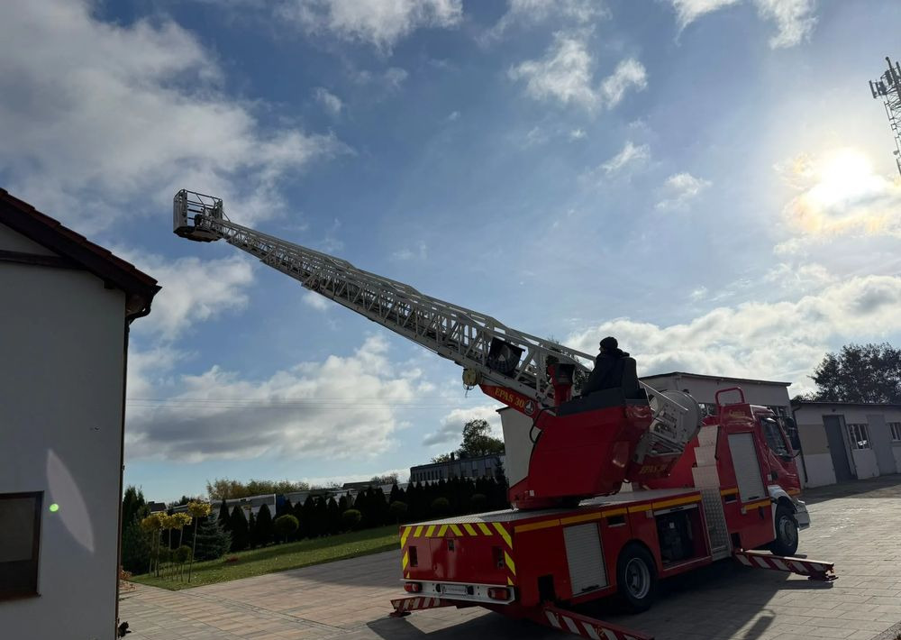 Renault Midlum 210 - Andere Technik: das Bild 3 Renault Midlum 210 - Andere Technik: das Bild 3