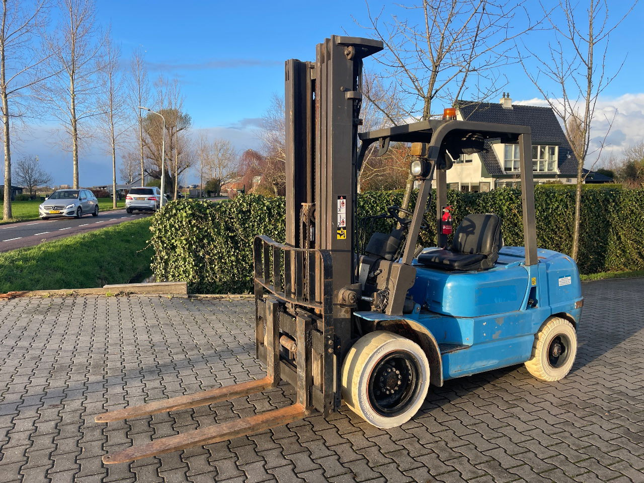 Nissan 3.5 tons diesel heftruck triplo 5.50m Hefhoogte 2000 uur - Gabelstapler: das Bild 1 Nissan 3.5 tons diesel heftruck triplo 5.50m Hefhoogte 2000 uur - Gabelstapler: das Bild 1