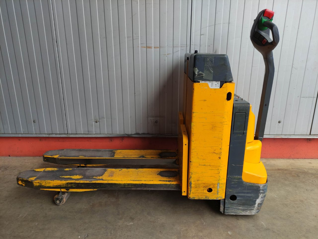 Jungheinrich ELS 18 (Doppelstock) - Hochhubwagen: das Bild 1 Jungheinrich ELS 18 (Doppelstock) - Hochhubwagen: das Bild 1