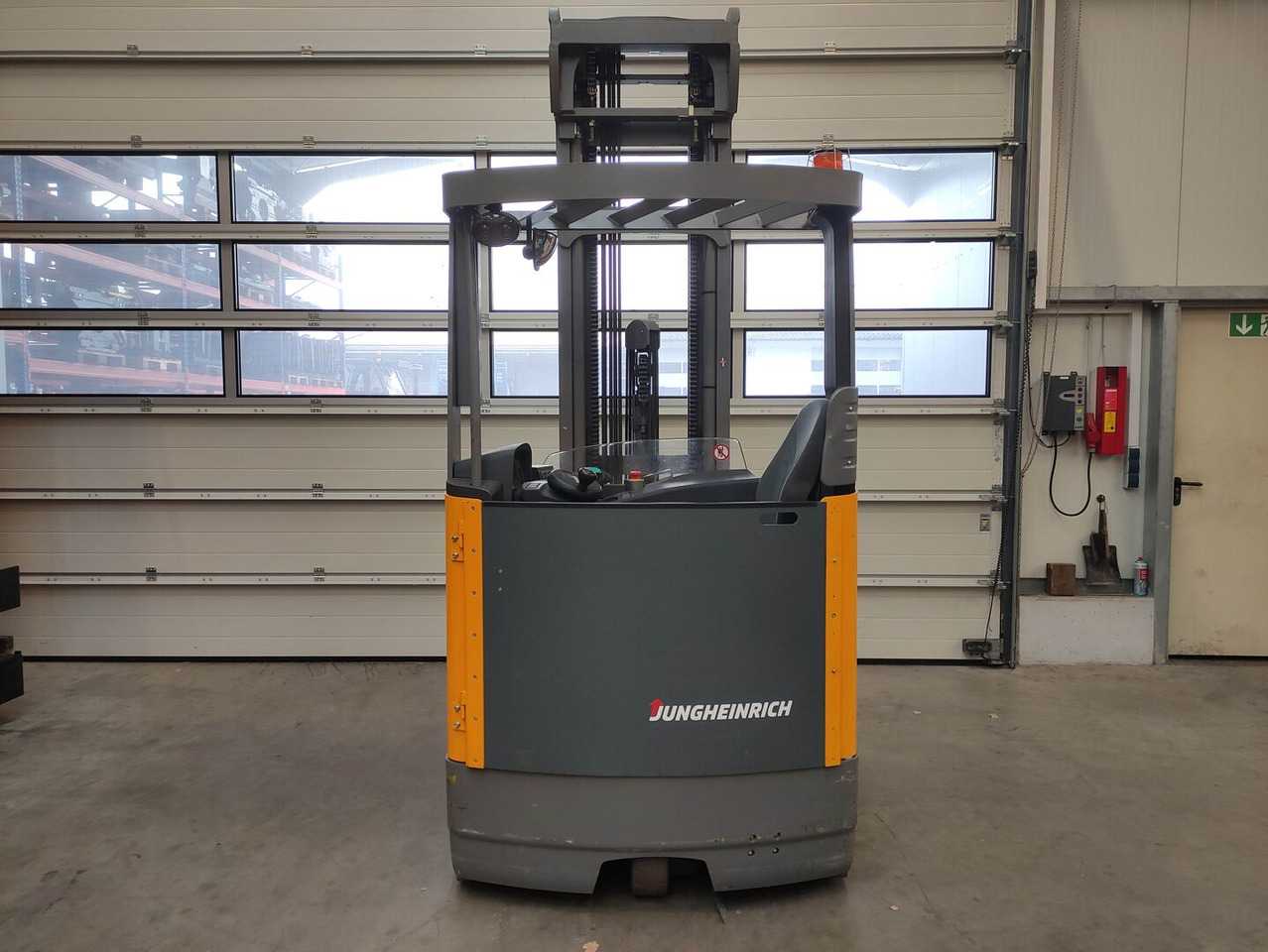 Jungheinrich ETV 216 - Schubmaststapler: das Bild 4 Jungheinrich ETV 216 - Schubmaststapler: das Bild 4
