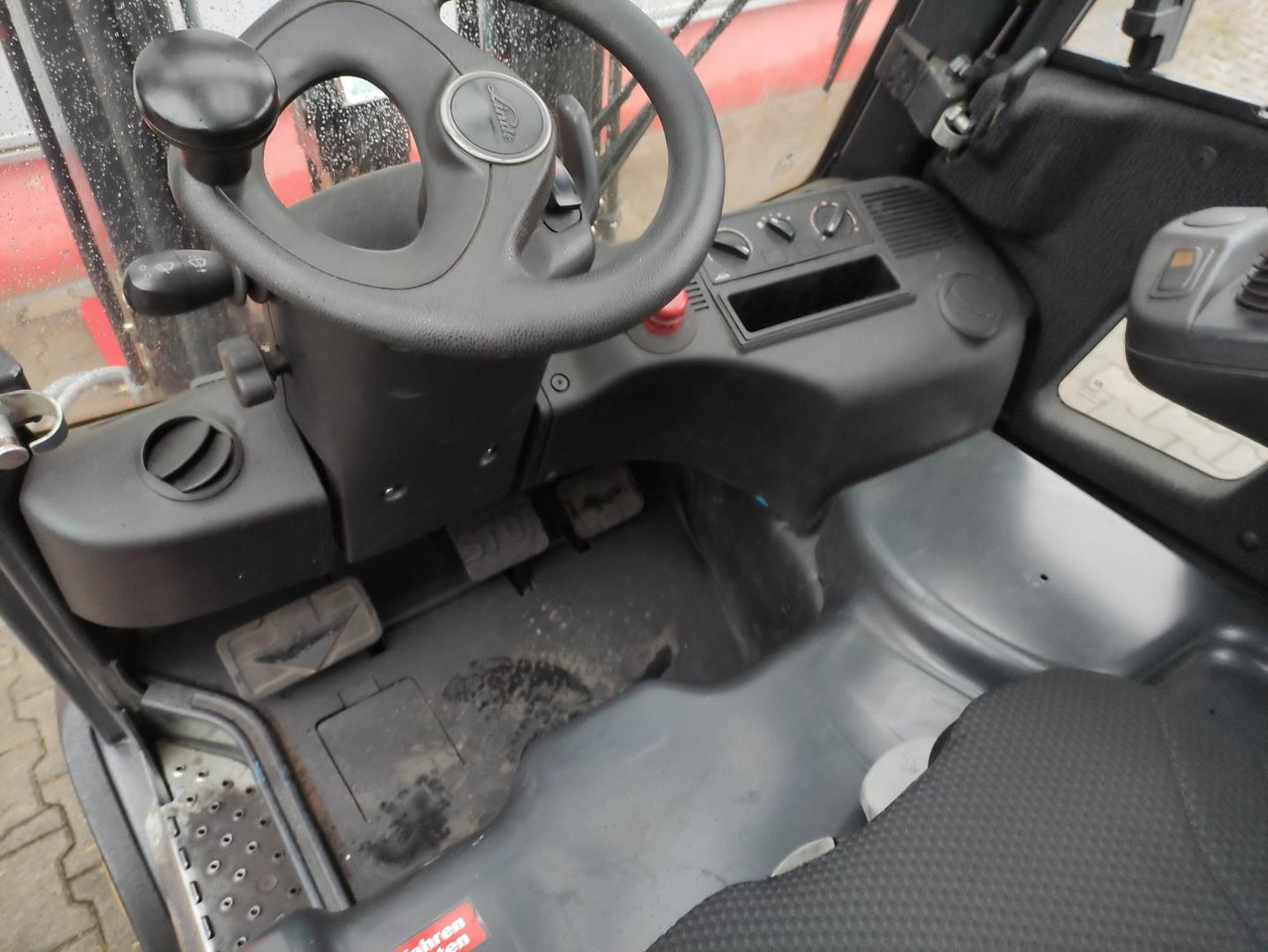 Linde E18PH-EVO - Elektrostapler: das Bild 5 Linde E18PH-EVO - Elektrostapler: das Bild 5