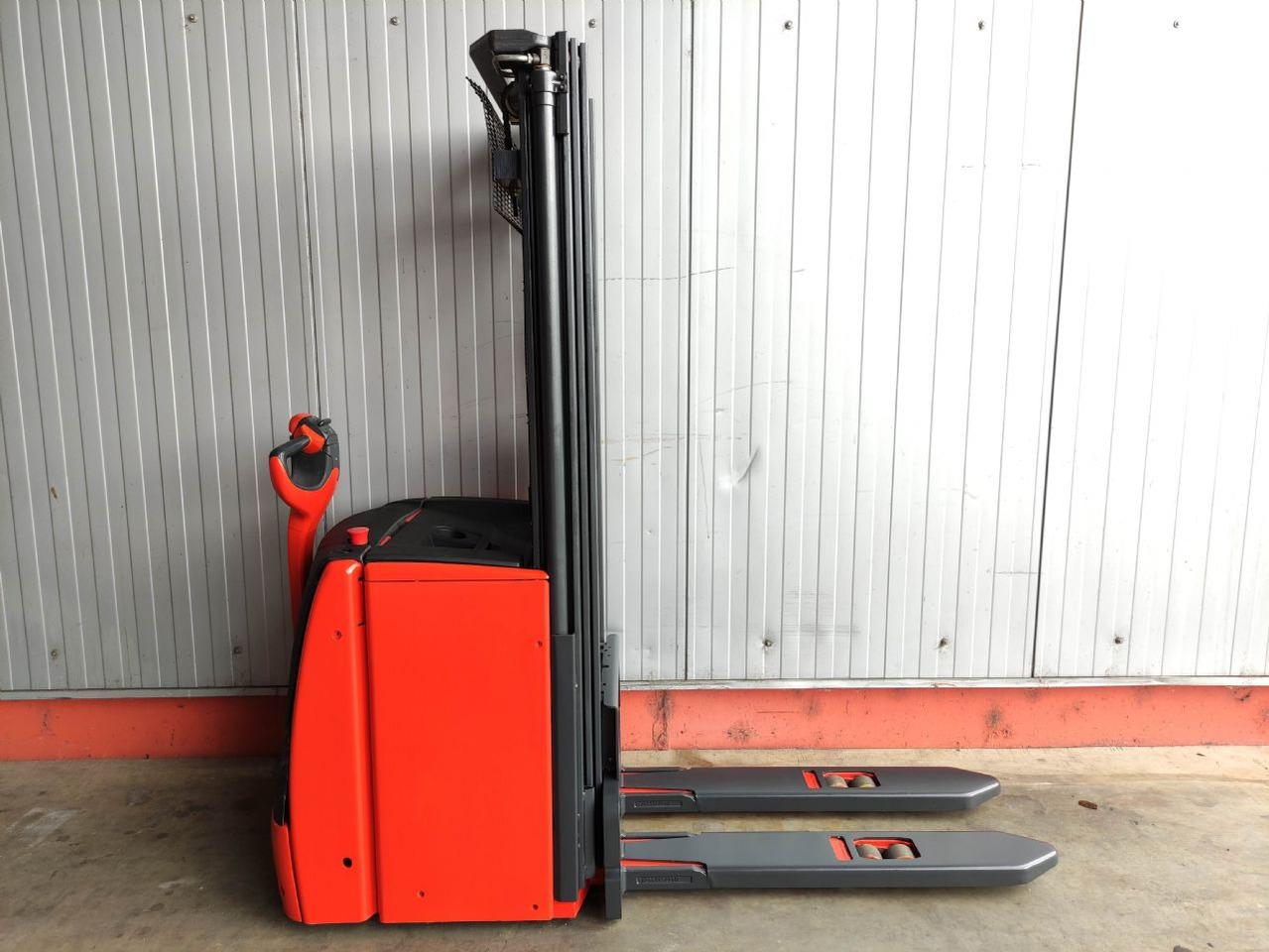 Linde L16-1173 - Hochhubwagen: das Bild 2 Linde L16-1173 - Hochhubwagen: das Bild 2