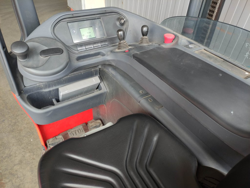 Linde R10B-01-112 - Schubmaststapler: das Bild 5 Linde R10B-01-112 - Schubmaststapler: das Bild 5