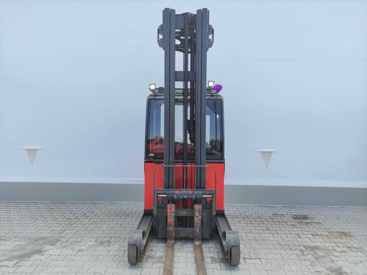 Linde R25-01-112 - Schubmaststapler: das Bild 3 Linde R25-01-112 - Schubmaststapler: das Bild 3