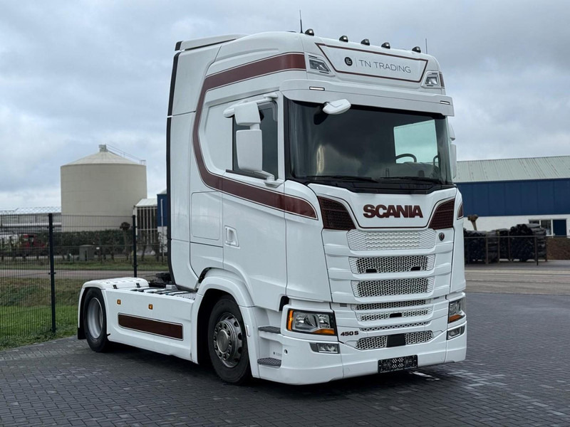 Scania S450 VOLLUCHT, SMART 2 TACHO, 2X TANK, RETARDER, VOL SPOILER, PARK COOL. - Sattelzugmaschine: das Bild 1 Scania S450 VOLLUCHT, SMART 2 TACHO, 2X TANK, RETARDER, VOL SPOILER, PARK COOL. - Sattelzugmaschine: das Bild 1