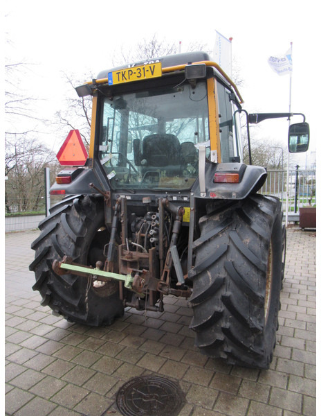 Valtra 700 4x2 VALMET - Traktor: das Bild 5 Valtra 700 4x2 VALMET - Traktor: das Bild 5